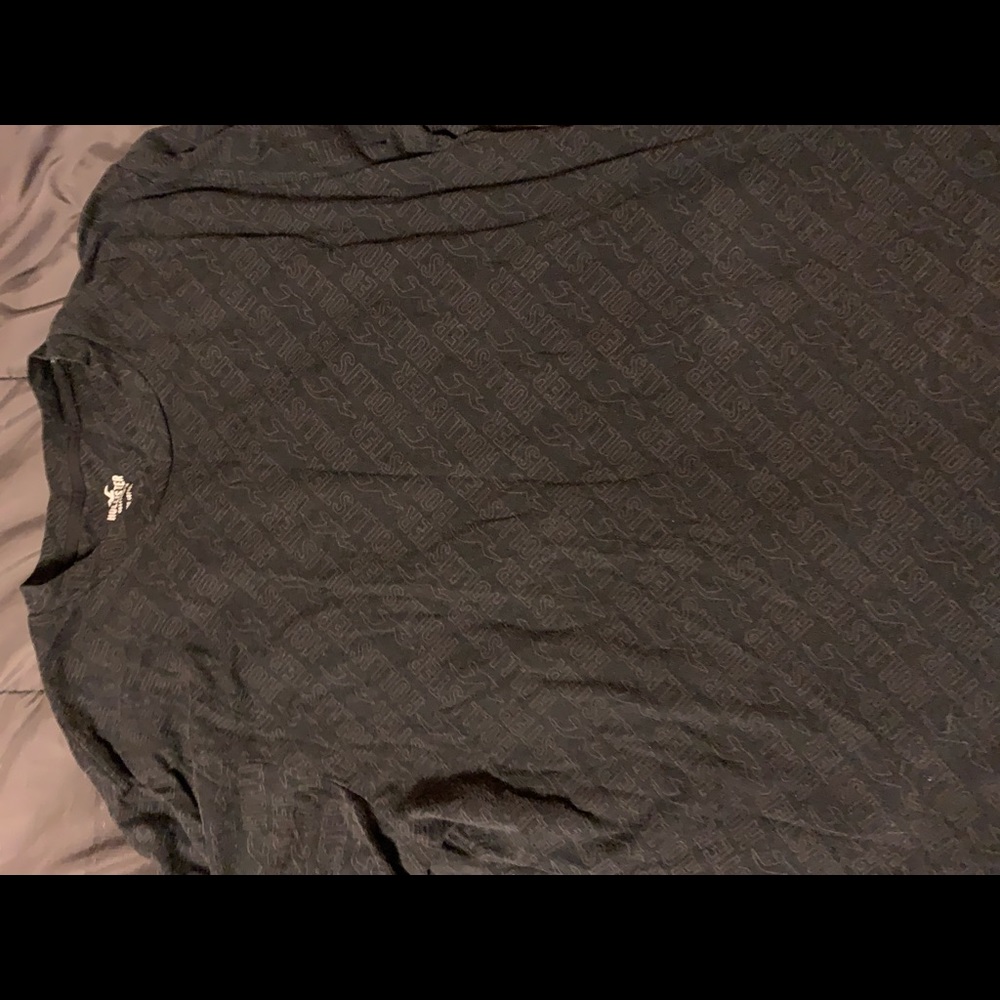 Black Hollister Men’s Tshirt
